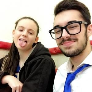 Meet your Posher, Dustin